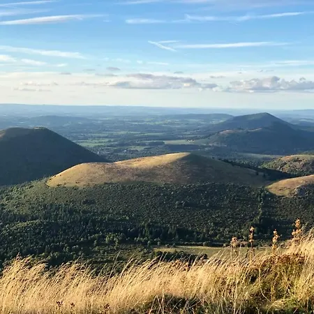 Maison Et Parking Prive Proche Zenith Et Volcans. Le Cendre
